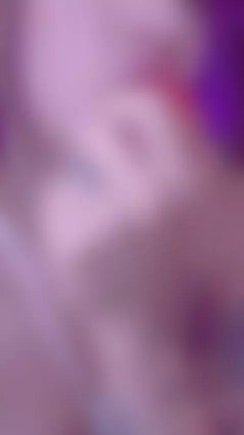 Quieres un podo de fresa 🍓? by scarlettbuttock