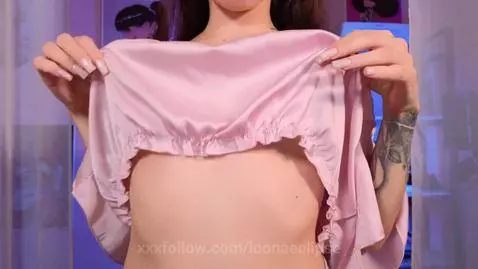 tease with pretty boobs by loonaeclipse