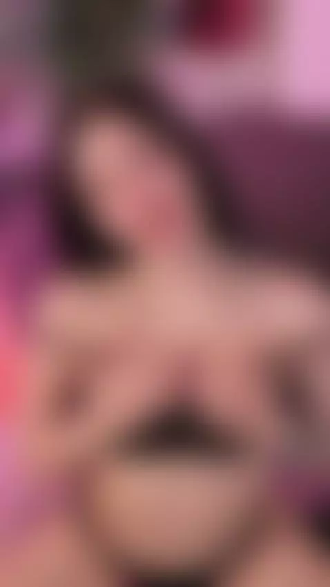 realgirl, naturalboobs, bigboobs by loonaeclipse