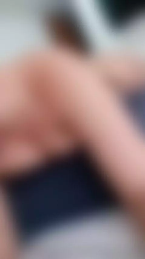 bouncing bounces by amaralovess