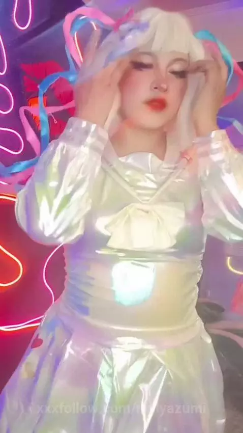 The character is called Ame-chan, also known as Omgkawaiiang... by nellyazumi