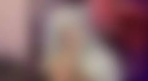 You might want to watch this with the volume down… or maybe ... by nellyazumi