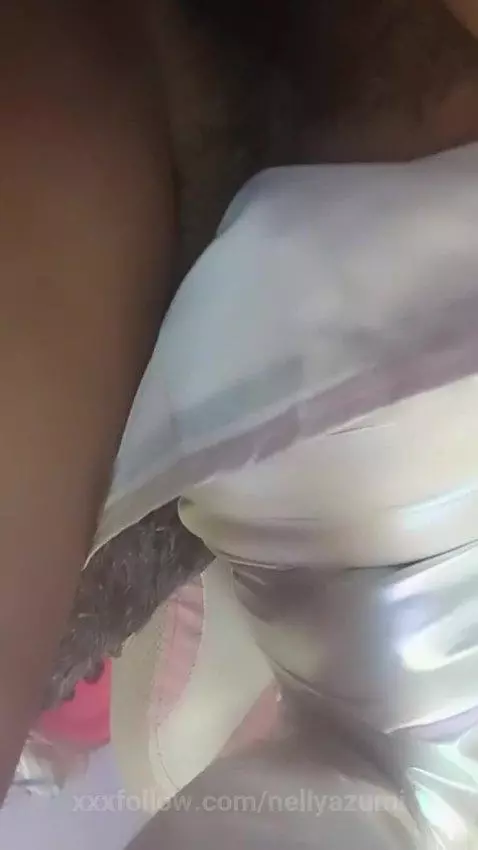 Have you even wanted to upskirt an otaku girl? by nellyazumi