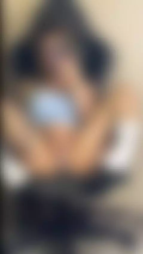 Enjoying this view? Come talk to me on OnlyFans by daywithalice