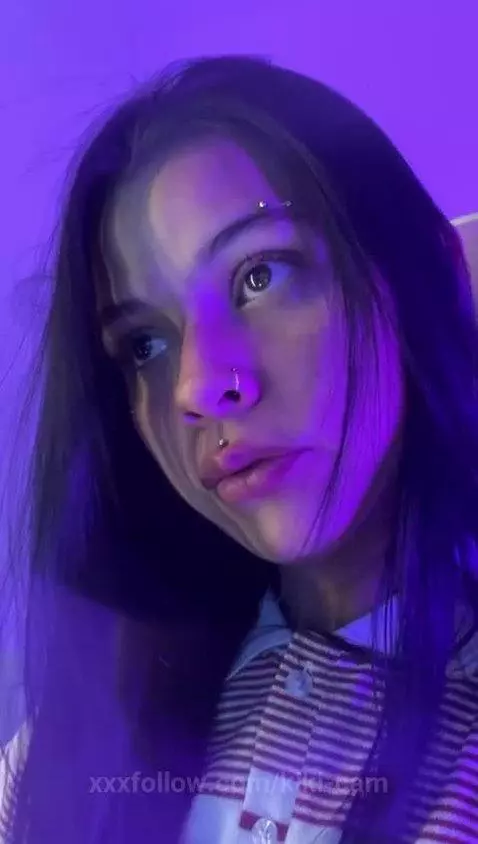 I can be your urban girl or your model... ever  you choose by kiki-cam