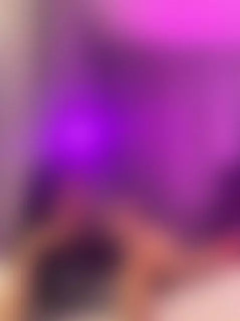 I come from another planet, let's have sex outside this worl... by kiki-cam