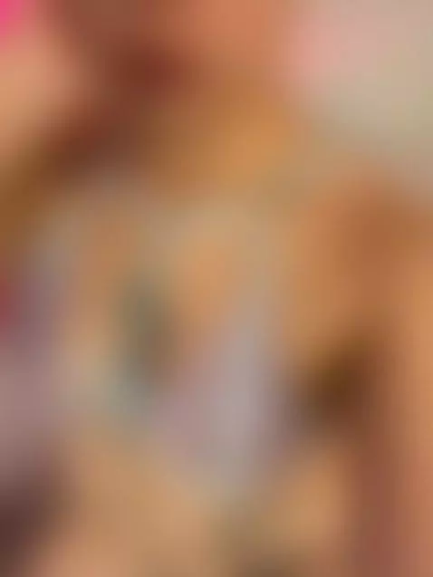 Do you want this bubble butt in your face? by kiki-cam