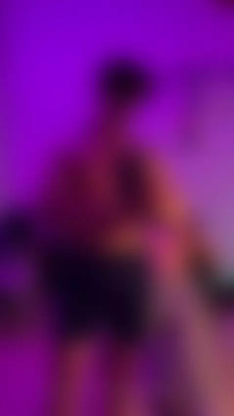 Surprise Tits 🍒 by belenlonly