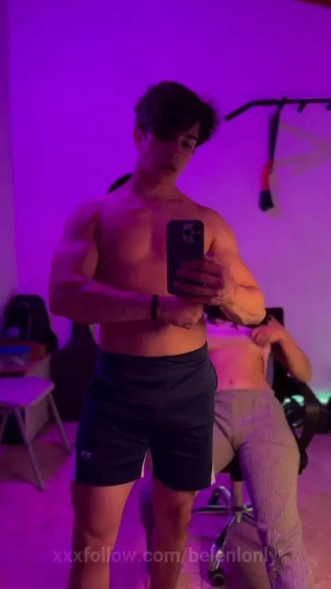 Surprise Tits 🍒 by belenlonly