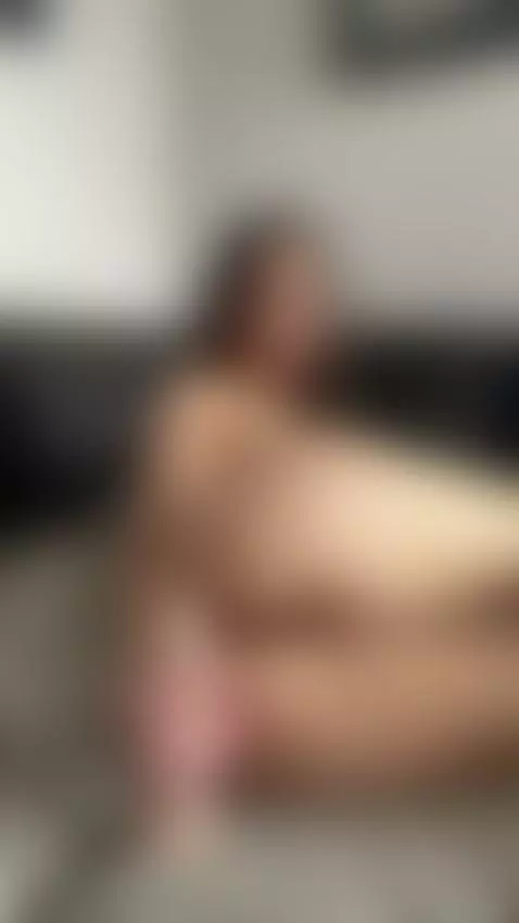 "She’s not loud — but she stays on your mind 😌 Light, lovely... by emilycakesweet