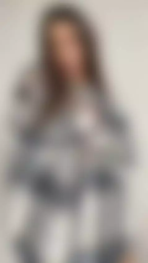 Grace in every glance, warmth in every move 🌸
The rest? Just... by emilycakesweet