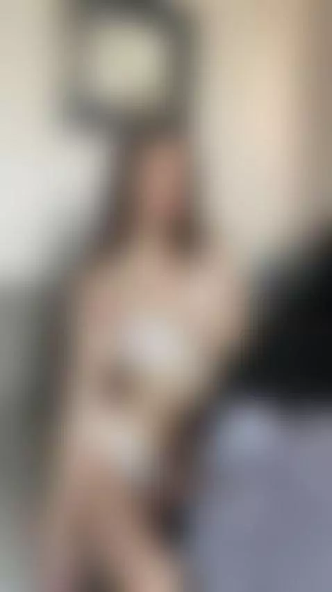 Hey my cuties! 🥰
Join me on Only Fans for more chats and goo... by emilycakesweet