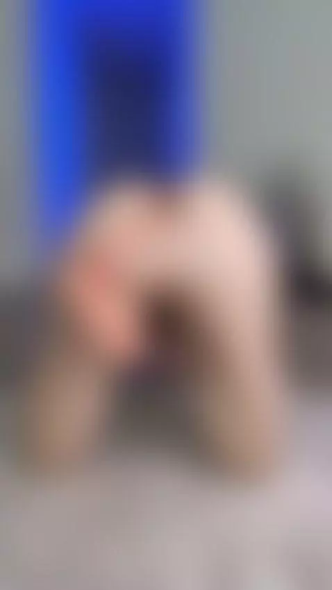 I want you behind me.🥵 by alkh1mova