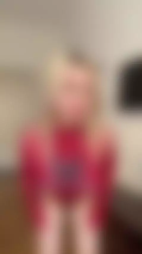 Spider Girl rushes to the rescue 😉 by alkh1mova