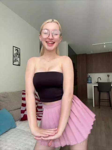 Let's dance together🤗 by alkh1mova