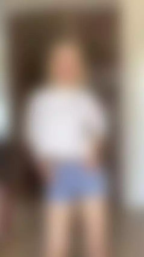 Good dancing is also suitable as an exercise for the sides. ... by alkh1mova