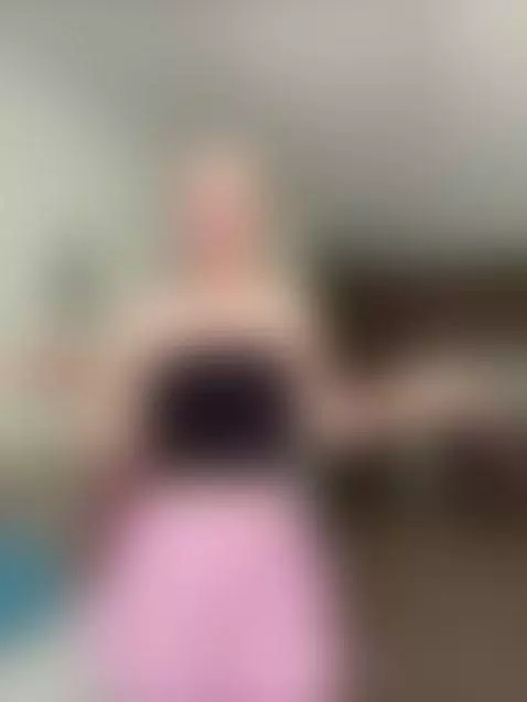 If you see this, it’s your sign to dance today 😌☀️ by alkh1mova