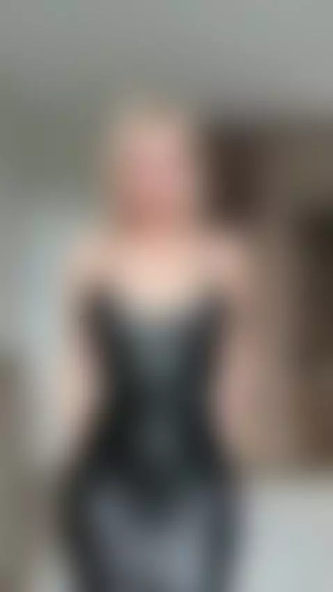 Soon I will be naked 🥵 by alkh1mova