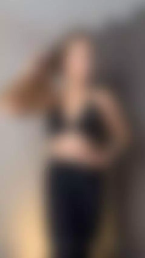 https://onlyfans.com/alissiabounty by emanuela93