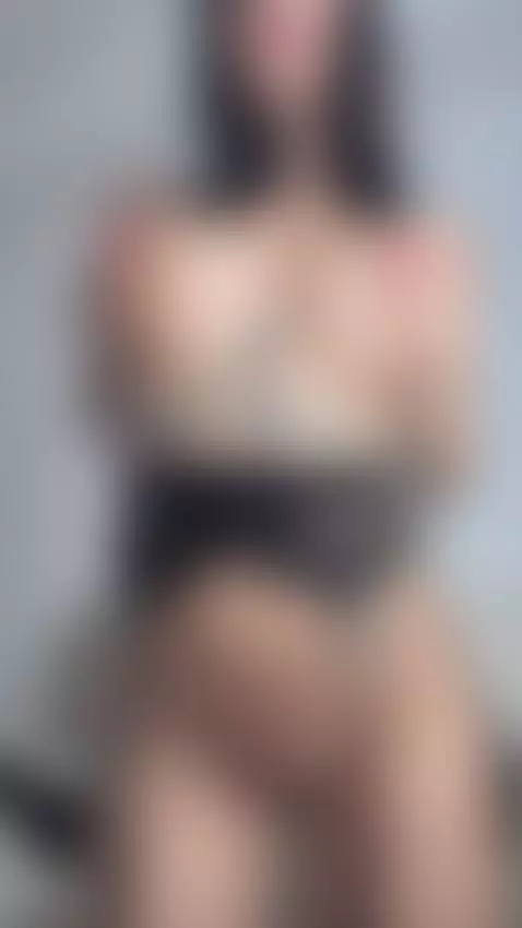 Find Me here  ☘️💋

https://ton.place/emmaflour

https://fans... by emanuela93