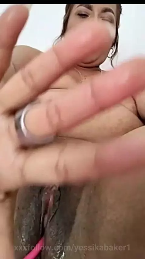 How nice, daddy, you like my wet pussy by yessikabaker1