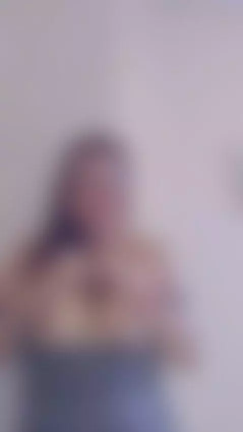 My breasts are beautiful.
https://es.stripchat.com/YessikaBa... by yessikabaker1