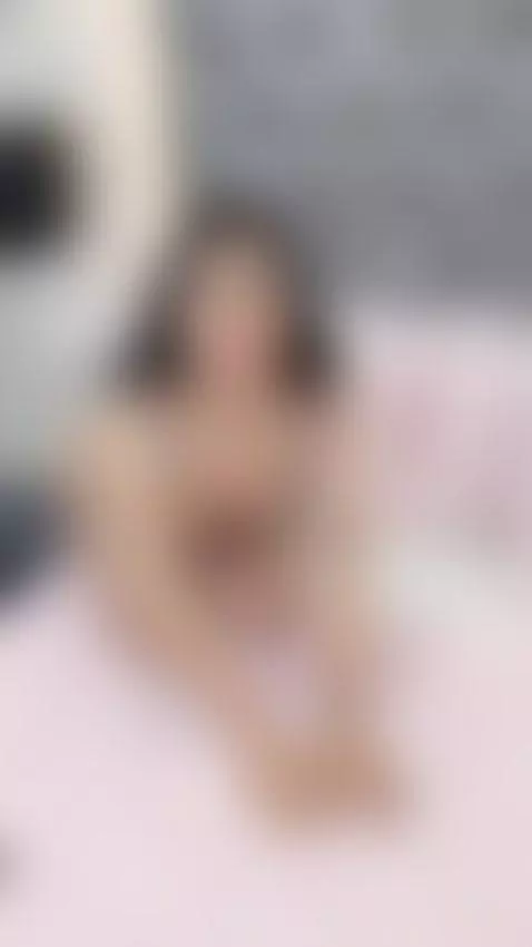 Don’t bring me flowers… undo me with kisses by ariatyler