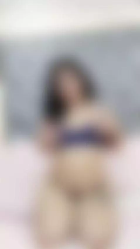 Sometimes silence is just an excuse for the body to speak by ariatyler