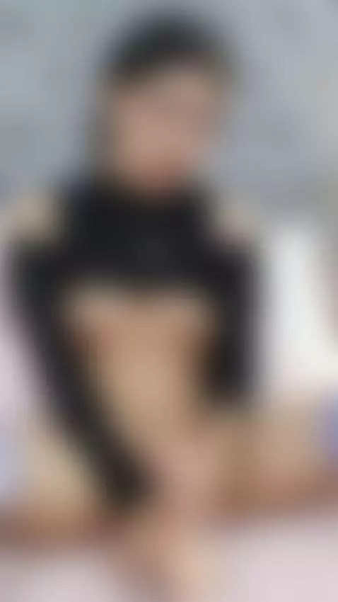 A nigth where words are useless and bodies do the talking by ariatyler