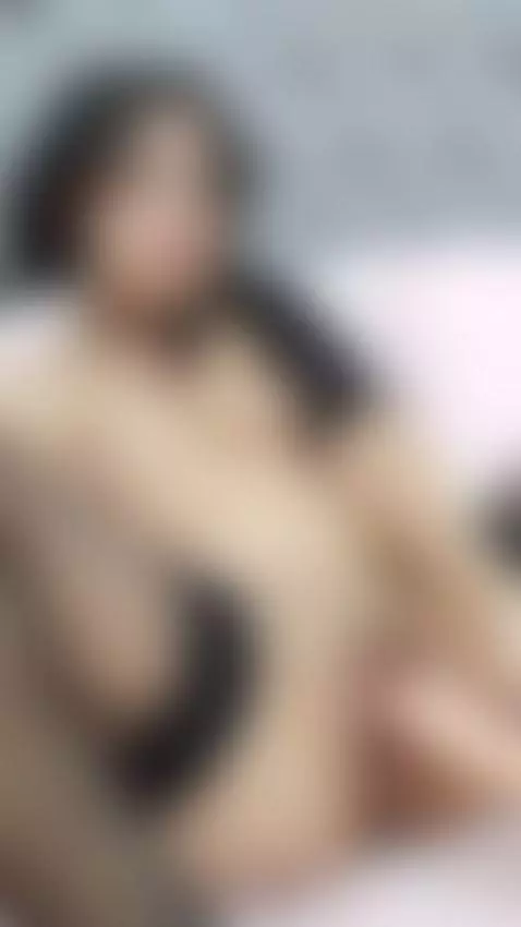 she knows exactly what she wants. by ariatyler