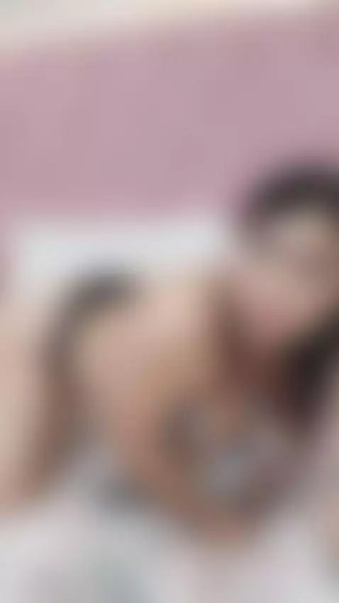 melts into mine by ariatyler