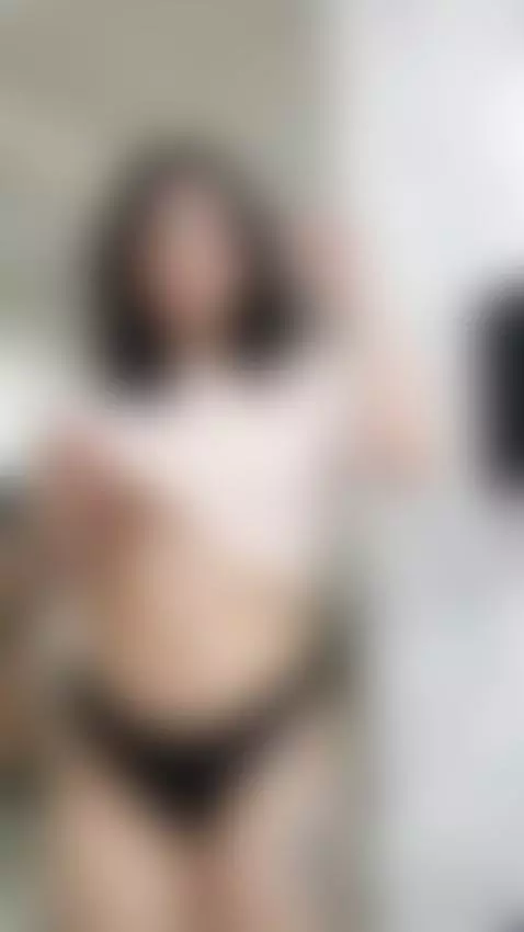 my curves aren’t safe for weak hearts by ariatyler