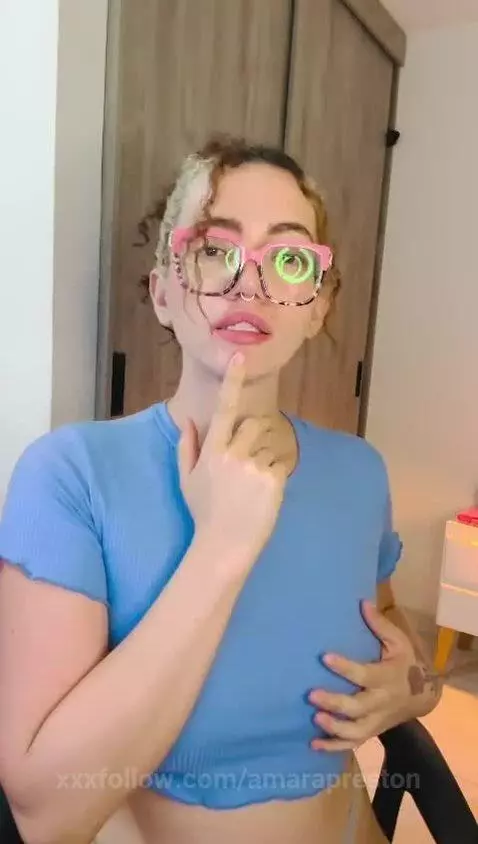 I’m not yours… but tonight, I can pretend I am by amarapreston