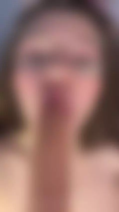 Sweet chubby teen pink pussy so wet lips glisten in light 😻 ... by lilyrush