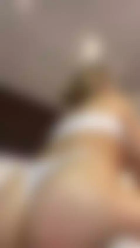 Do you like this pose? by zhaavia