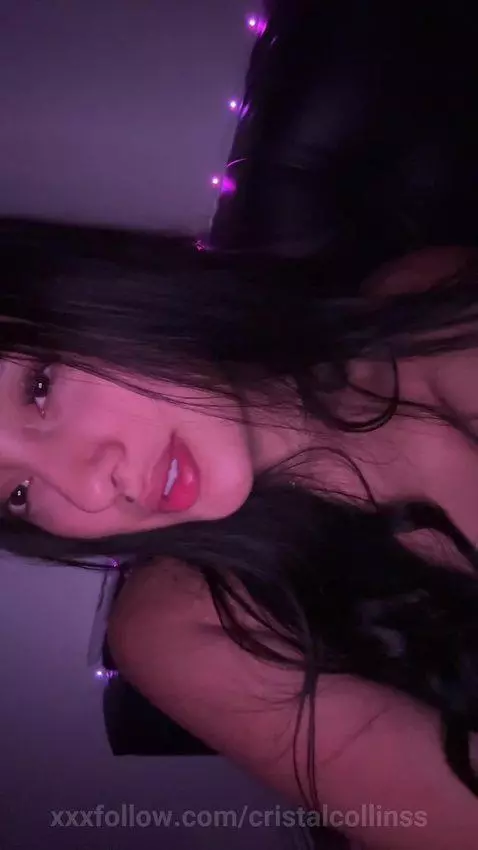 A sweet girl, do you like tender faces? 🙈🙈 by cristalcollinss