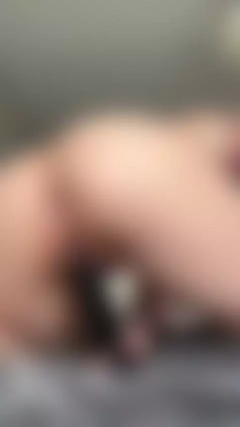 She needs to be loved! Let's go to her! 💦 by cyberv