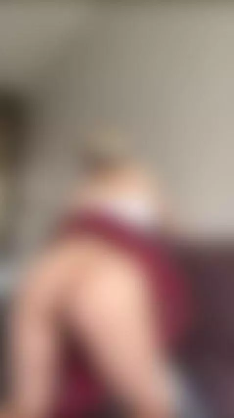 Perfect ass of a beautiful girl. Do you want to see? 😈 by cyberv