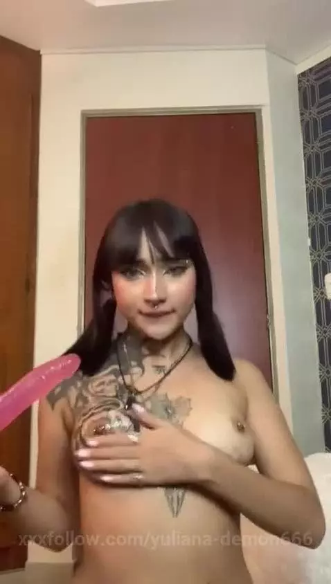 2nd part of deepthroat full of saliva ... by yuliana-demon666