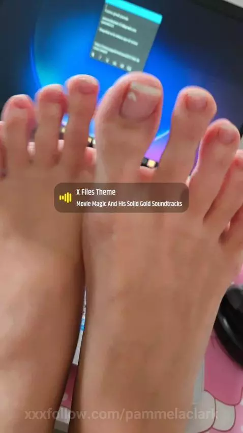 #Sexfeet by pammelaclark