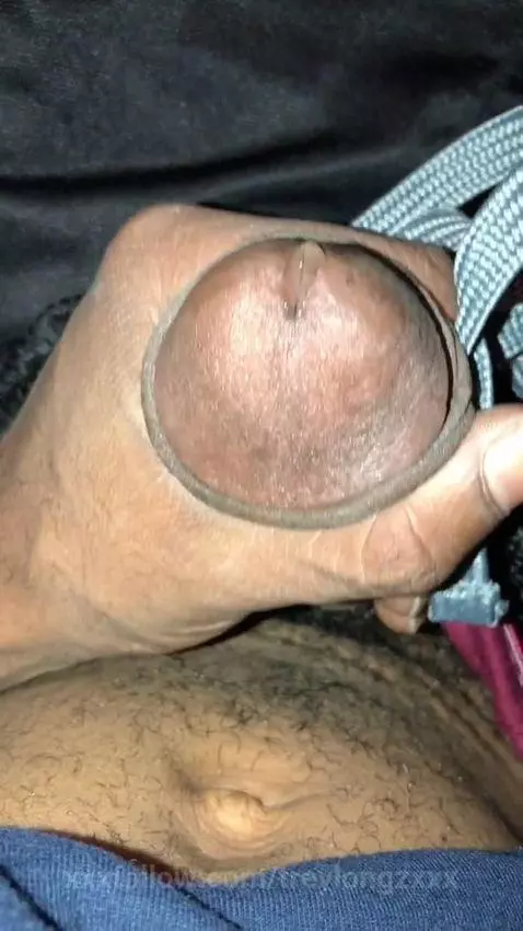 Smoking 420 and precumming all over myseld by treylongzxxx