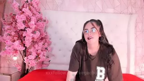 You have a sin face ... and I really want to get along bad 😈... by vegachoi