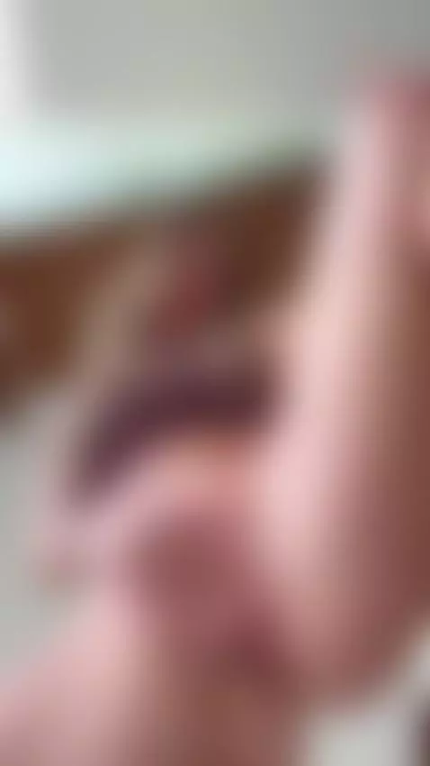 Close Up Temptation

I know this close up is hard to ignore,... by goddessnextdoor