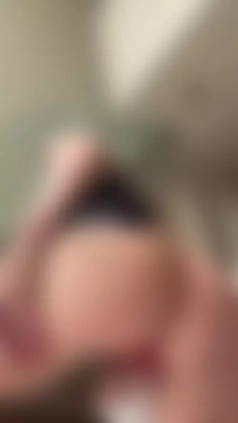 Low Angle Tease

One close look from below and I already hav... by goddessnextdoor