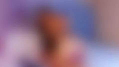 Kisses from the Cam Queen 💄 by little-beillis