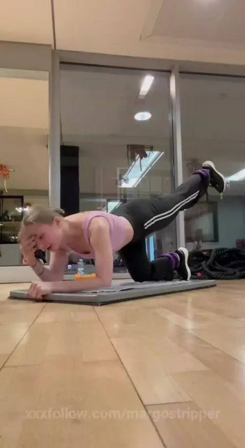 She teases the camera with slow, sensual moves—just enough t... by margostripper