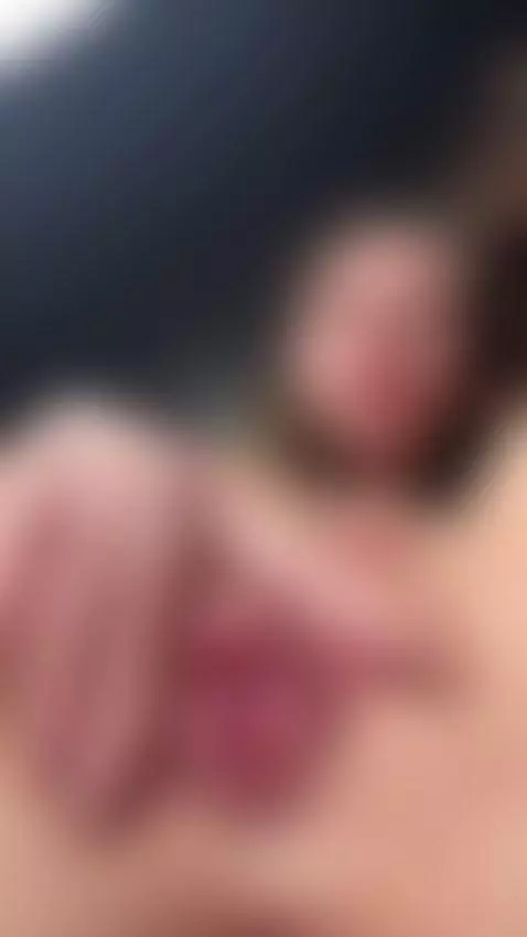 Hey, I hope this lifts your cock by gracelily