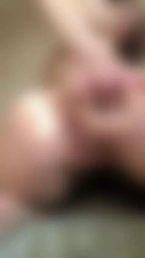 This slut just want to please you by gracelily