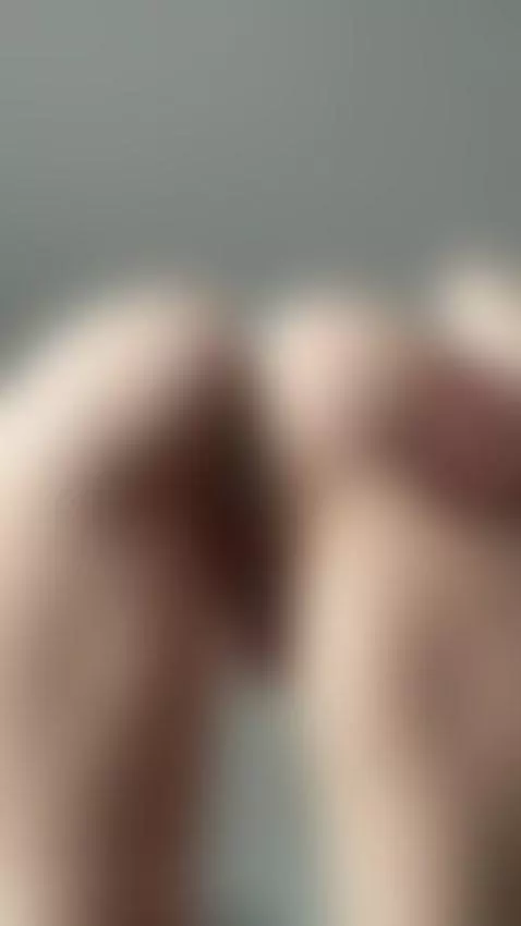 Stayed with showing off my ass before switching to showing o... by gracelily