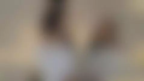 Come, look at me ... and make him not want to disconnect 😈 by saraconde